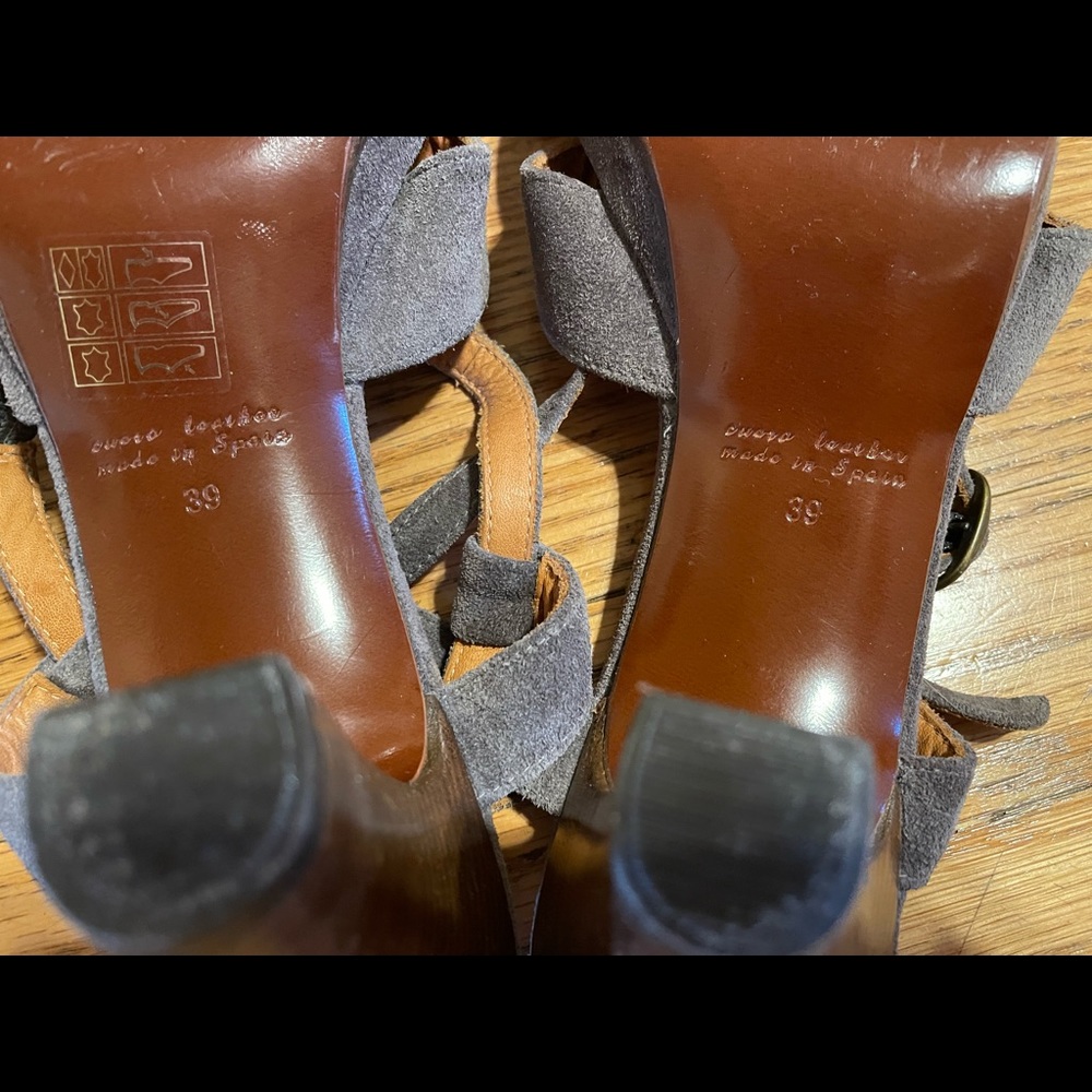 Heeled Sandals - Picture 3 of 8